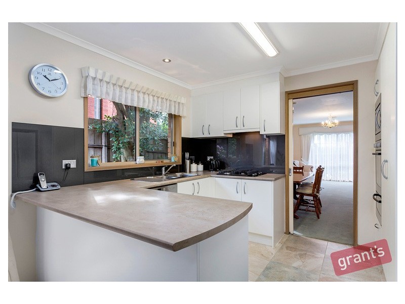 35 Marson Crescent, Hallam VIC 3803