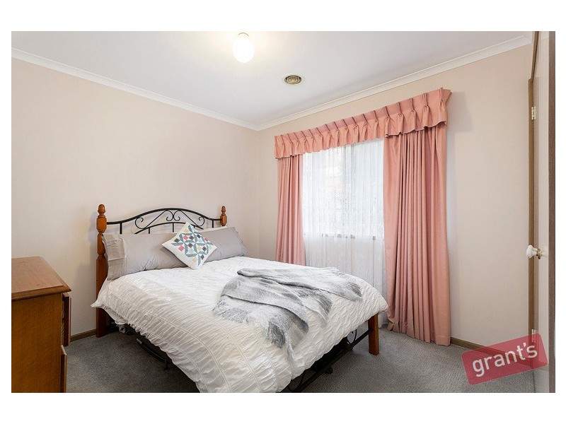 35 Marson Crescent, Hallam VIC 3803