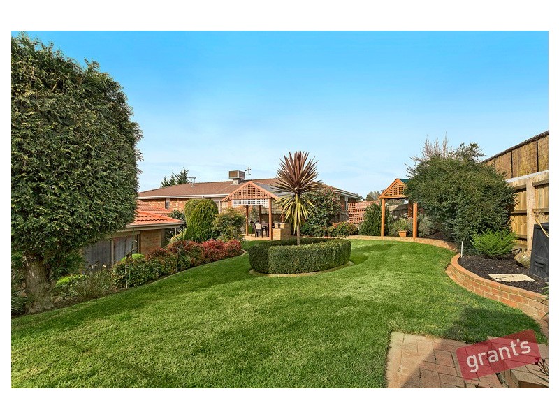 35 Marson Crescent, Hallam VIC 3803