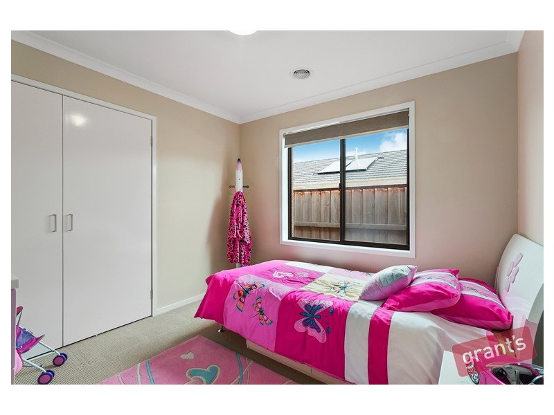 84 Glenelg Street, Clyde North VIC 3978