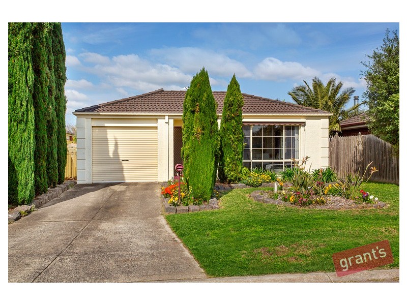 8 Menindee Terrace, Narre Warren South VIC 3805