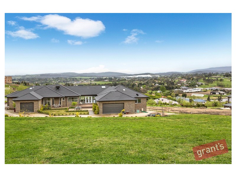 118 Crawley Road, Narre Warren North VIC 3804