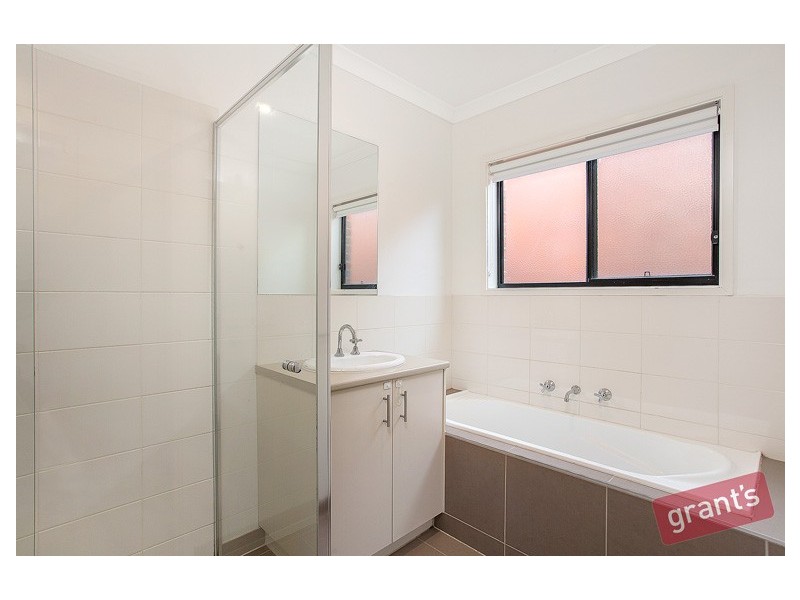 10 Ciliata Street, Cranbourne North VIC 3977