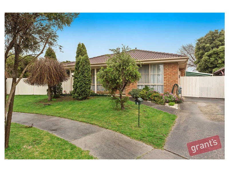 4 Glen Court, Narre Warren VIC 3805