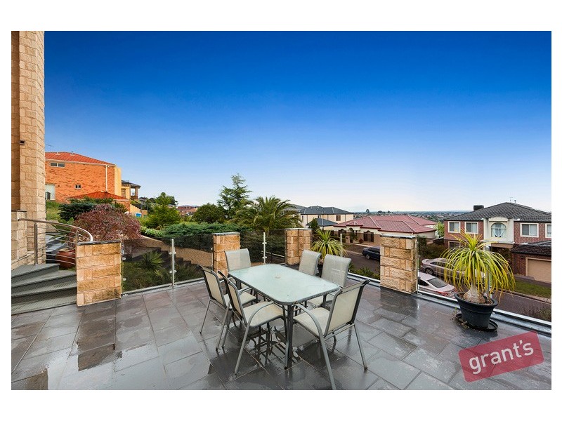 41 Montbrae Circuit, Narre Warren North VIC 3804
