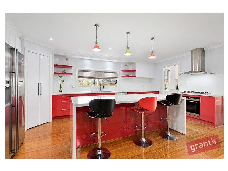 4 Roselea Place, Narre Warren North VIC 3804