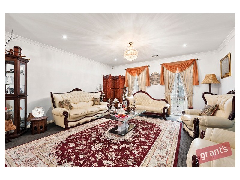 4 Roselea Place, Narre Warren North VIC 3804