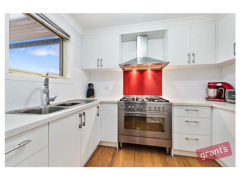 4 Roselea Place, Narre Warren North VIC 3804