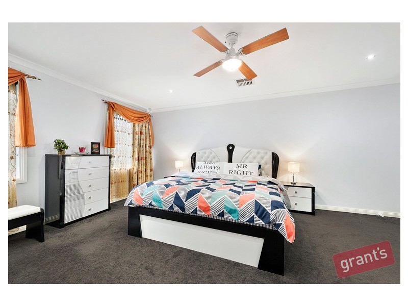 4 Roselea Place, Narre Warren North VIC 3804