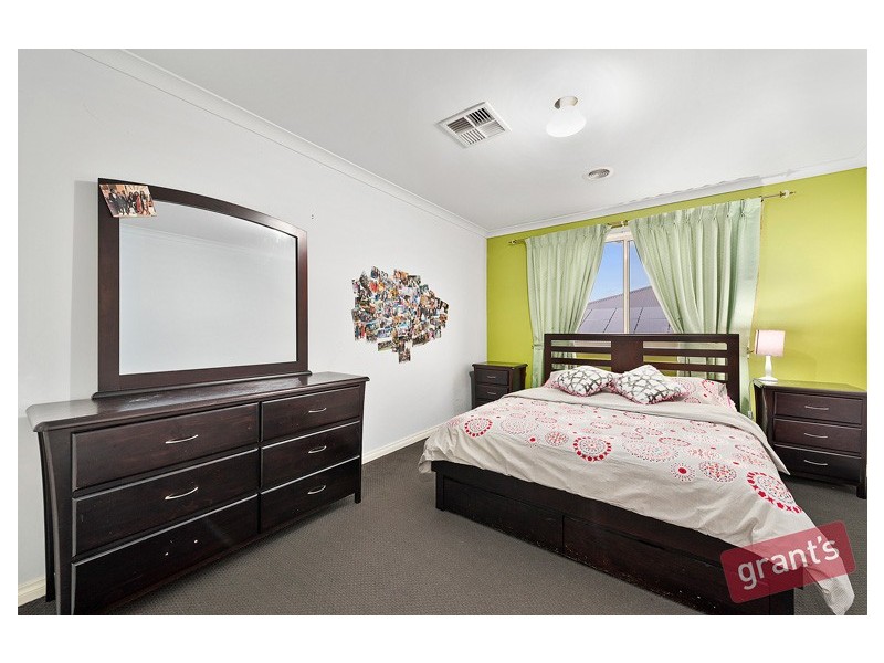 4 Roselea Place, Narre Warren North VIC 3804