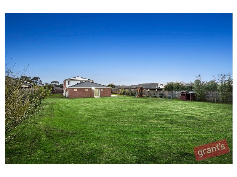 4 Roselea Place, Narre Warren North VIC 3804