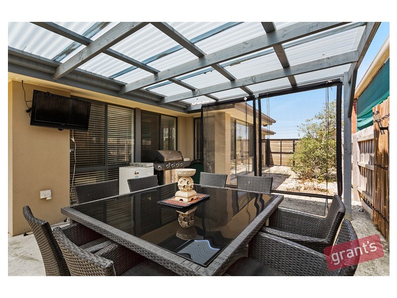 116 Hinrichsen Drive, Hallam VIC 3803