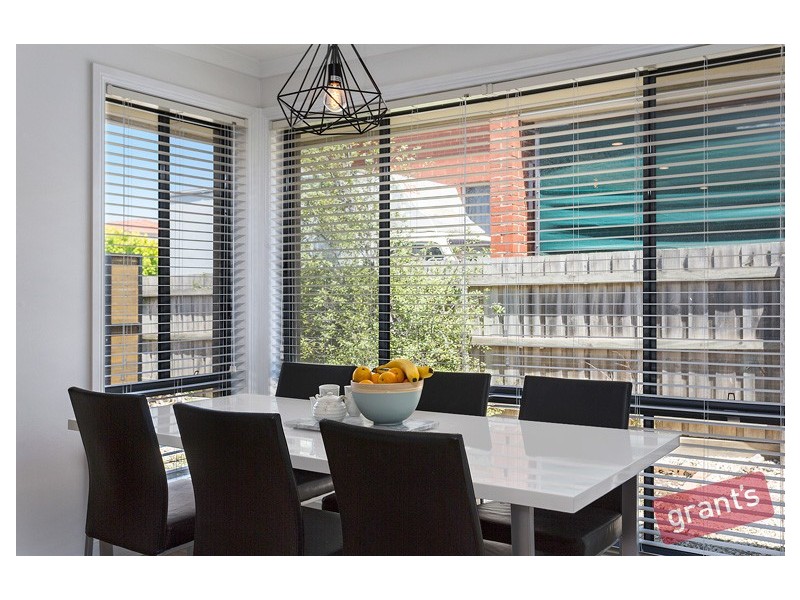 116 Hinrichsen Drive, Hallam VIC 3803