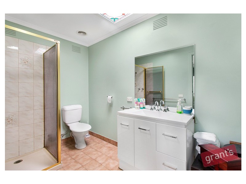 18 Tinks Road, Narre Warren VIC 3805