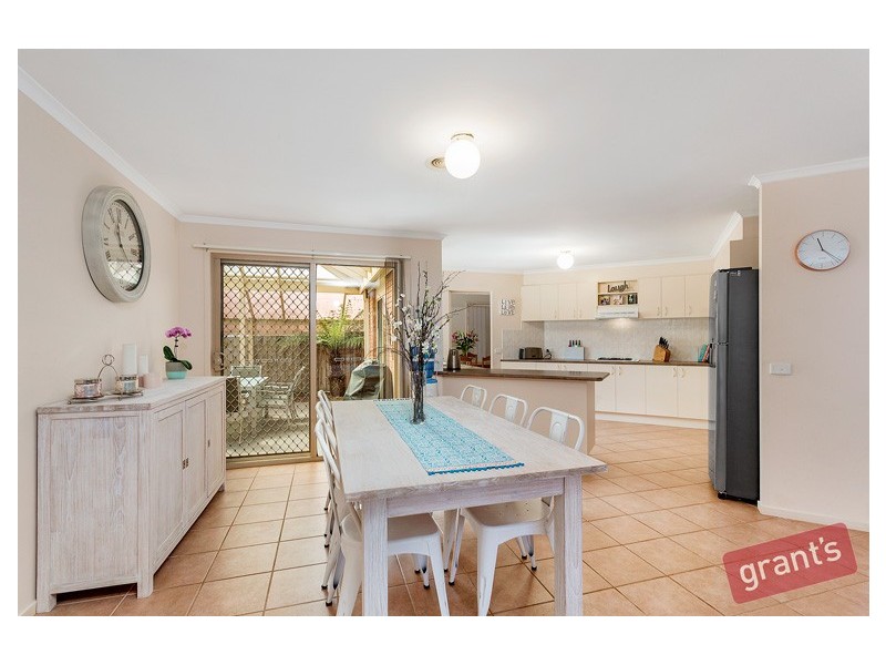 8 Vance Court, Narre Warren VIC 3805