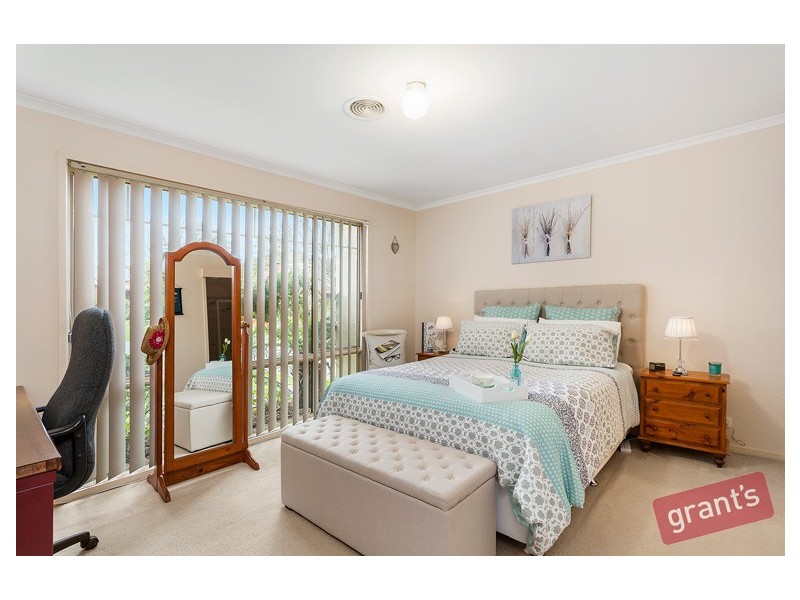 8 Vance Court, Narre Warren VIC 3805