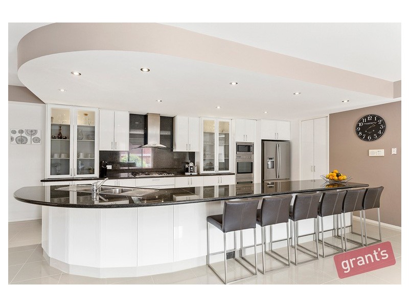 3 Rustic Rise, Narre Warren North VIC 3804