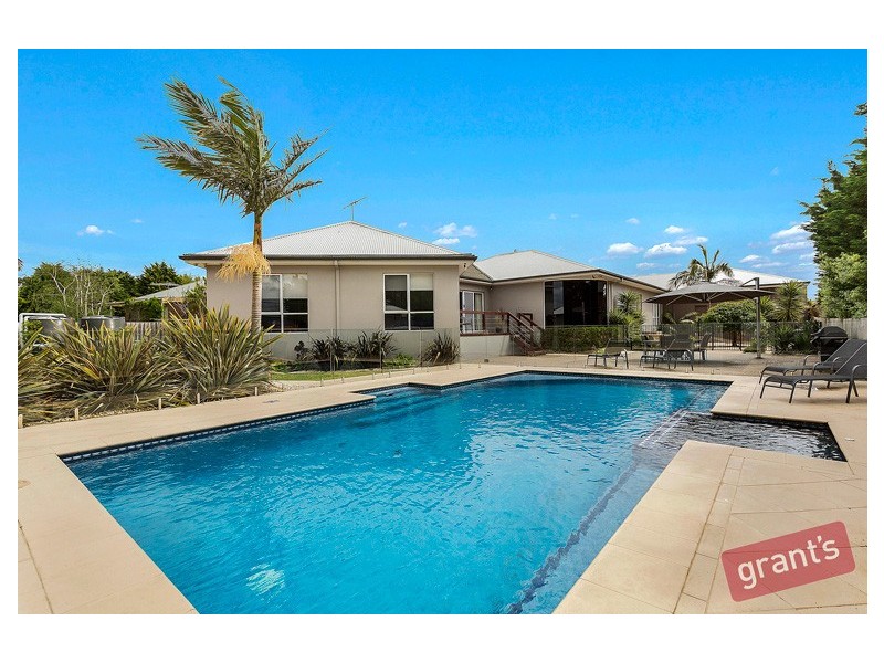 3 Rustic Rise, Narre Warren North VIC 3804