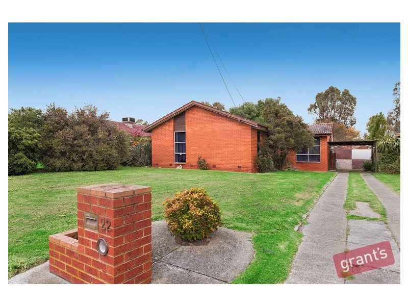 22 Village Drive, Hampton Park VIC 3976