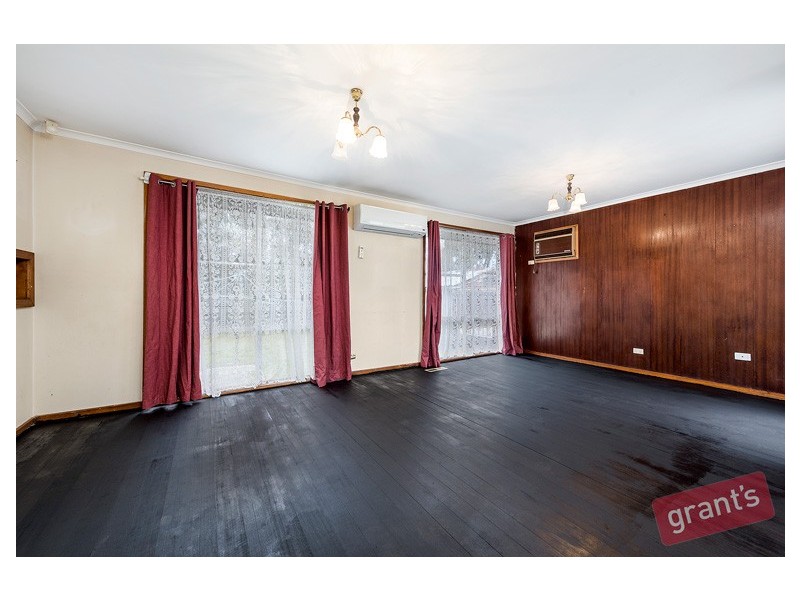 22 Village Drive, Hampton Park VIC 3976