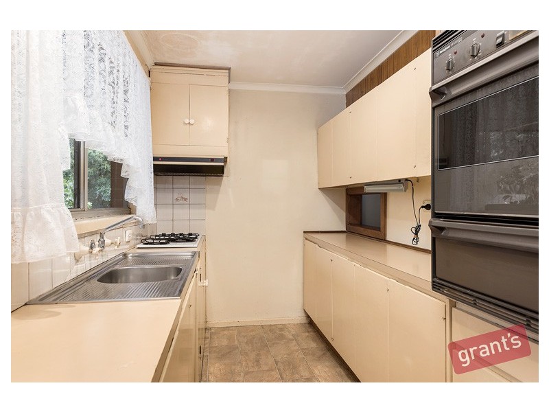 22 Village Drive, Hampton Park VIC 3976