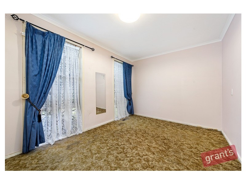 22 Village Drive, Hampton Park VIC 3976