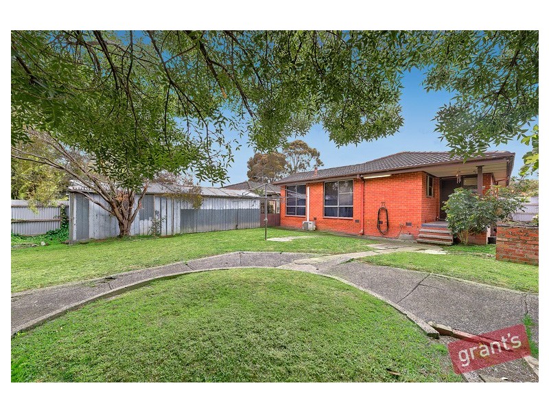 22 Village Drive, Hampton Park VIC 3976