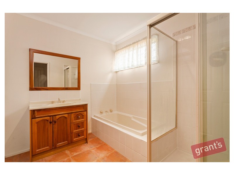 9 Lucy Court, Narre Warren VIC 3805