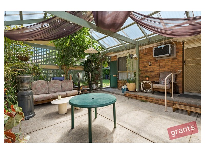 97 Gleneagles Drive, Endeavour Hills VIC 3802