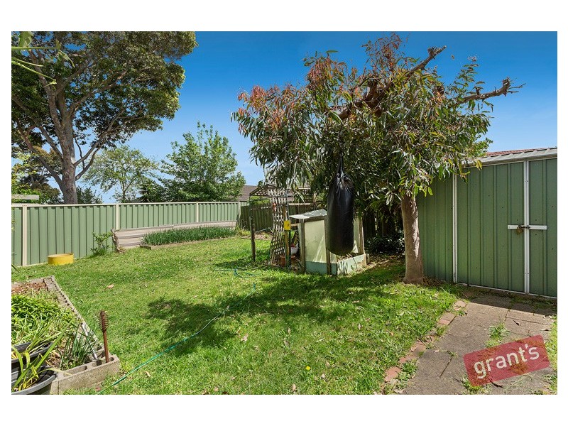 97 Gleneagles Drive, Endeavour Hills VIC 3802
