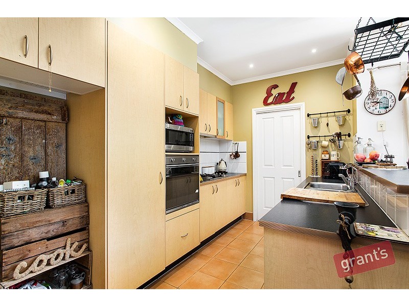 27 Amhurst Drive, Narre Warren South VIC 3805