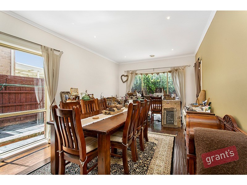 27 Amhurst Drive, Narre Warren South VIC 3805