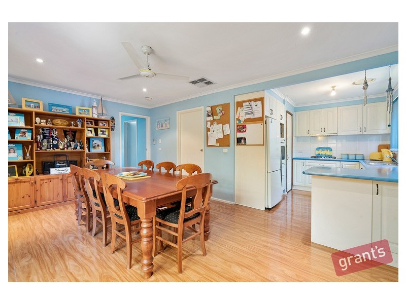 40 Heatherlea Crescent, Narre Warren VIC 3805