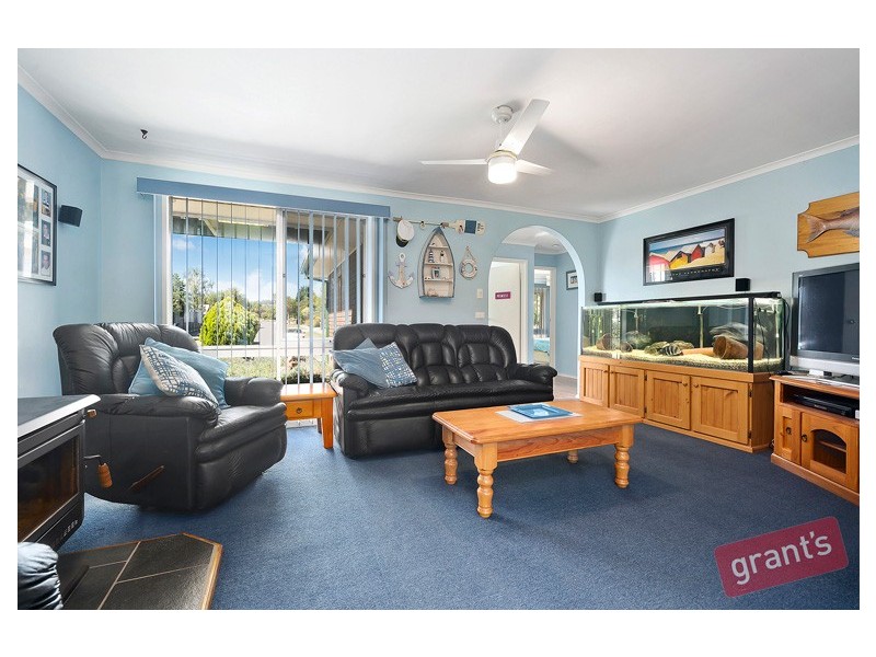 40 Heatherlea Crescent, Narre Warren VIC 3805