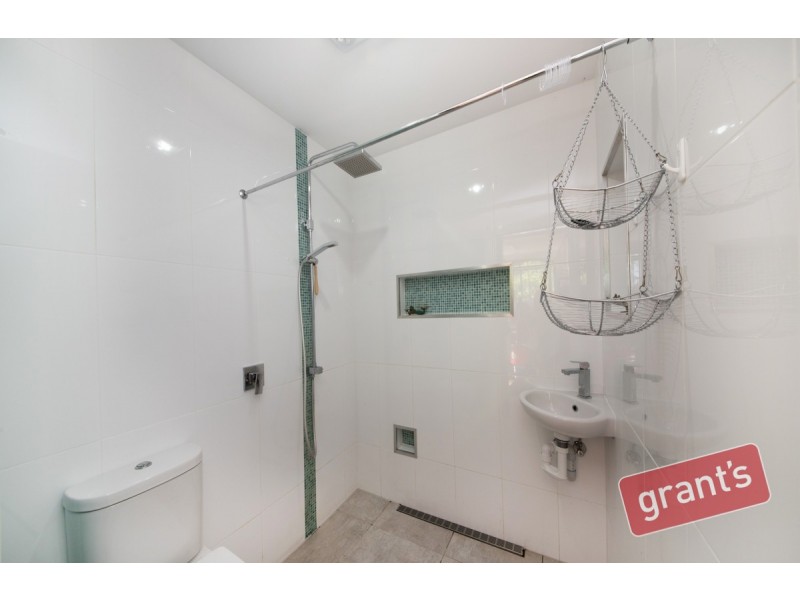 5 Oakwood Court, Narre Warren VIC 3805