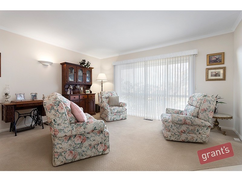 32 John Fisher Drive, Berwick VIC 3806