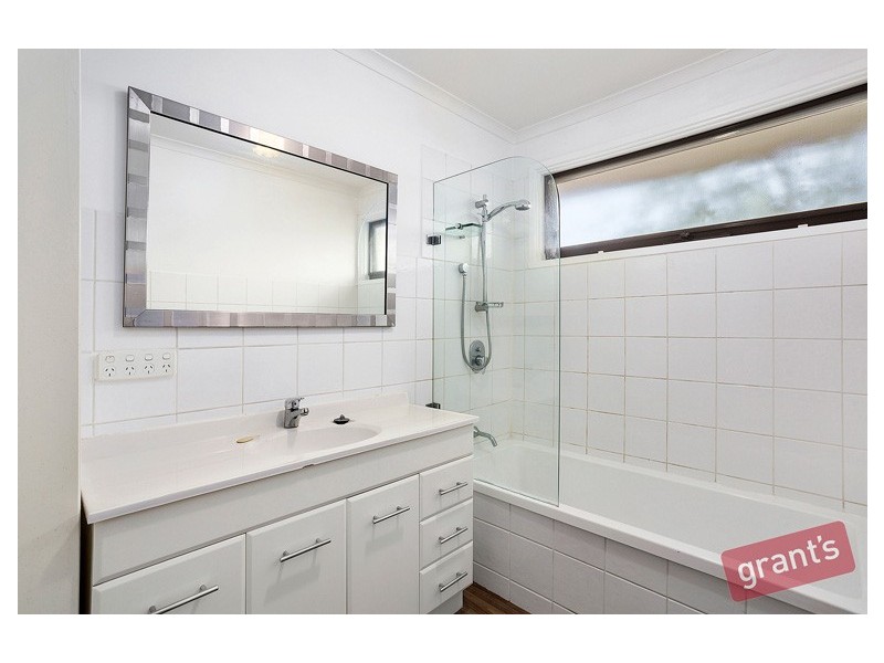 6 Thomas Court, Hallam VIC 3803