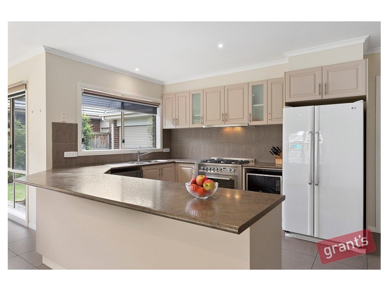 46 Bluemist Circuit, Lyndhurst VIC 3975