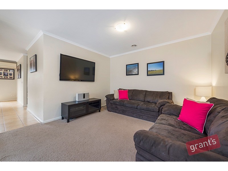 27 Boston Court, Narre Warren VIC 3805