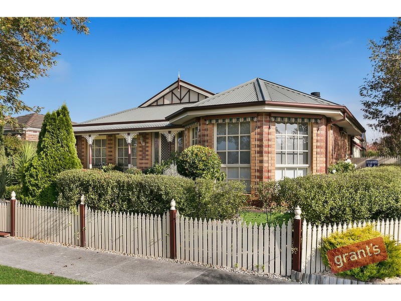 27 Park Square, Narre Warren South VIC 3805