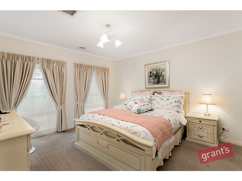 27 Park Square, Narre Warren South VIC 3805