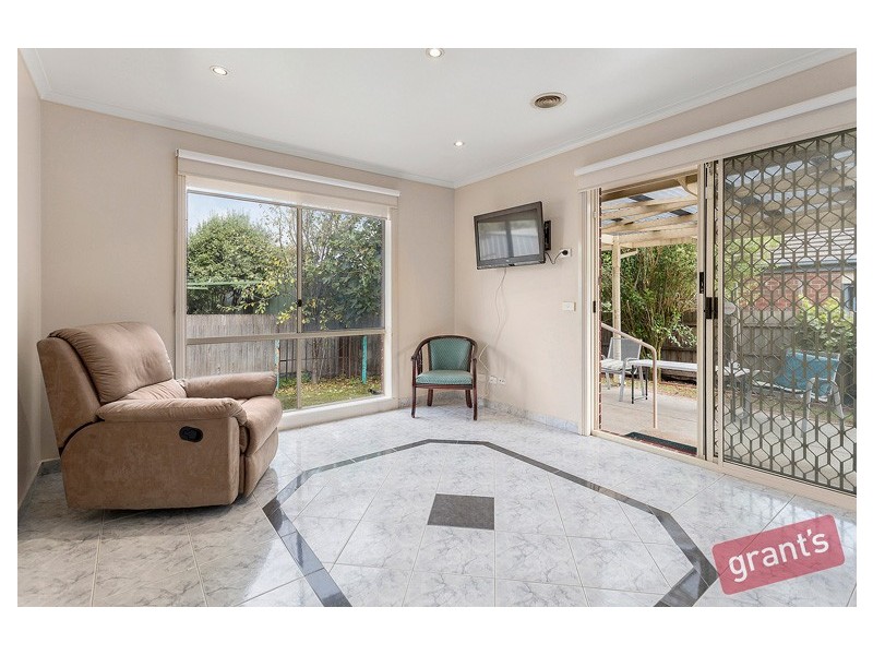 9 Greg Court, Narre Warren VIC 3805