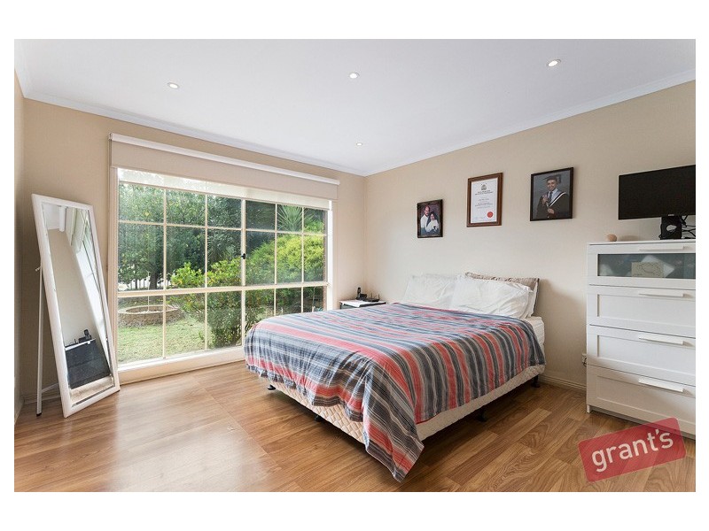 9 Greg Court, Narre Warren VIC 3805