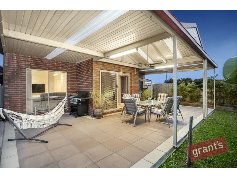 117 Golden Grove Drive, Narre Warren South VIC 3805