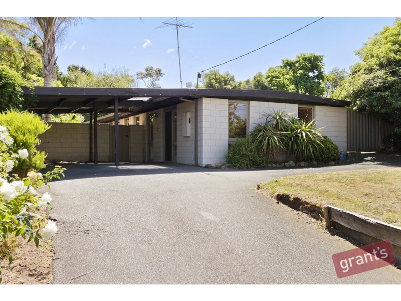 19 Westleigh Crescent, Narre Warren VIC 3805