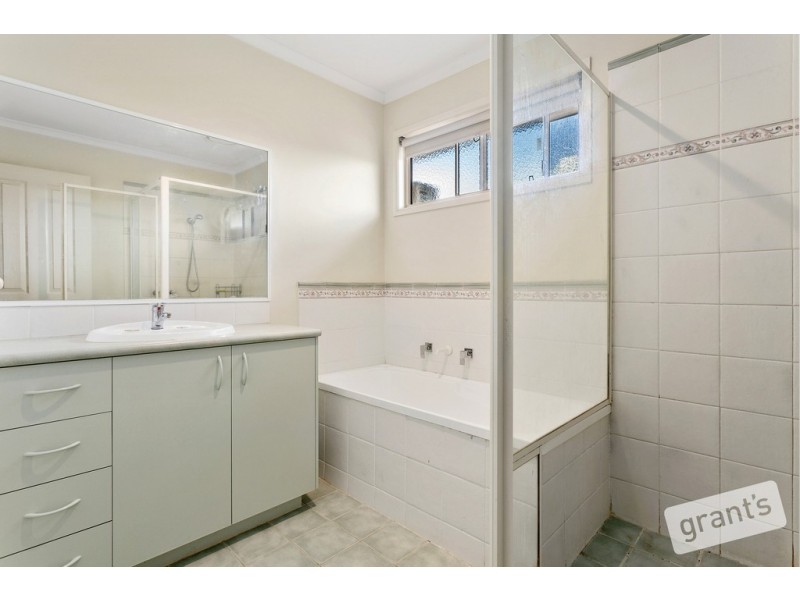 19 The Avenue, Narre Warren South VIC 3805