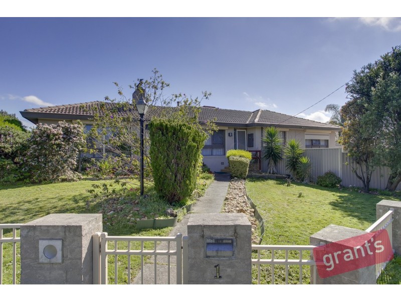 1 Westleigh Crescent, Narre Warren VIC 3805