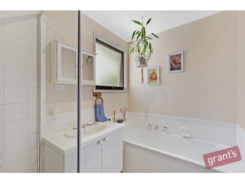 68 Fleetwood Drive, Narre Warren VIC 3805