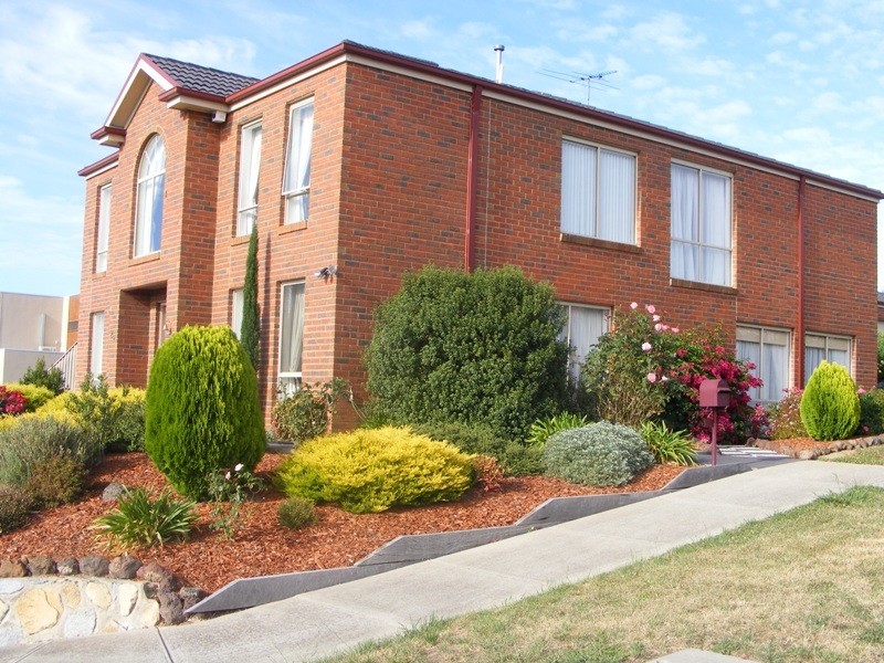 25 Cherry Tree Lane, Narre Warren VIC 3805