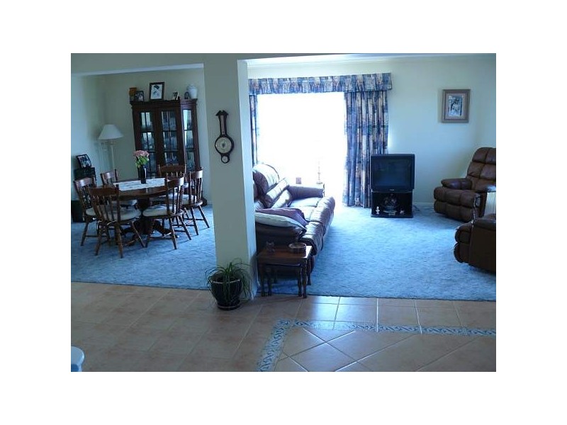 25 Cherry Tree Lane, Narre Warren VIC 3805